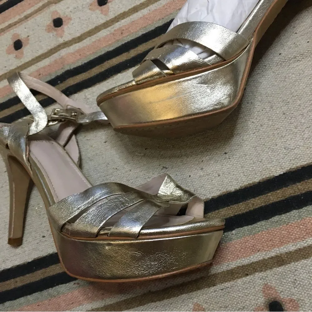 Vince Camuto women’s 7.5 gold strappy heels shoes good stored condition